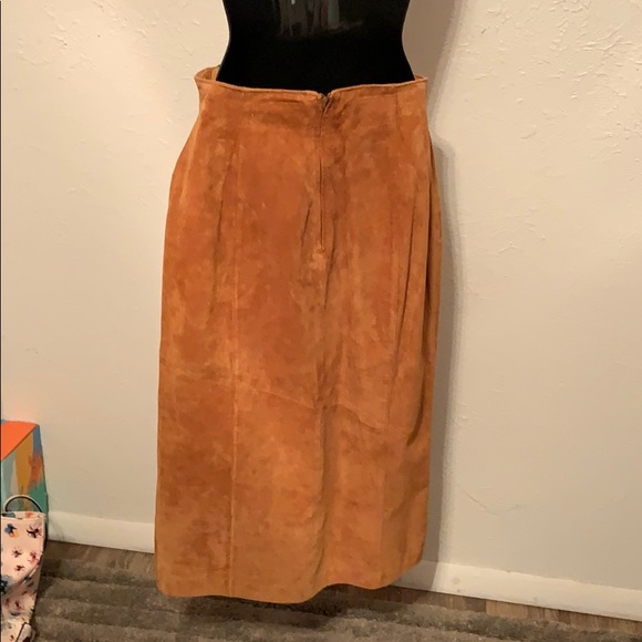 Lloyd and Taylor Leather Skirt - Picture 2 of 3